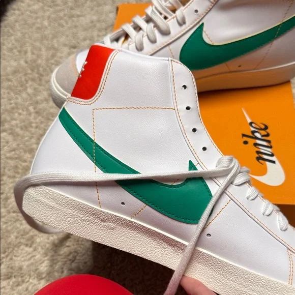 Nike Blazer Mid ‘77 Vintage White High Tops with Gold and Green Accents - Picture 3 of 6